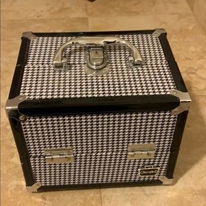 Caboodles Plaid makeup box